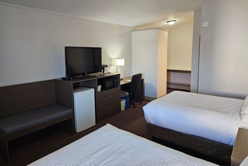 Days Inn by Wyndham Swift Current 22/41
