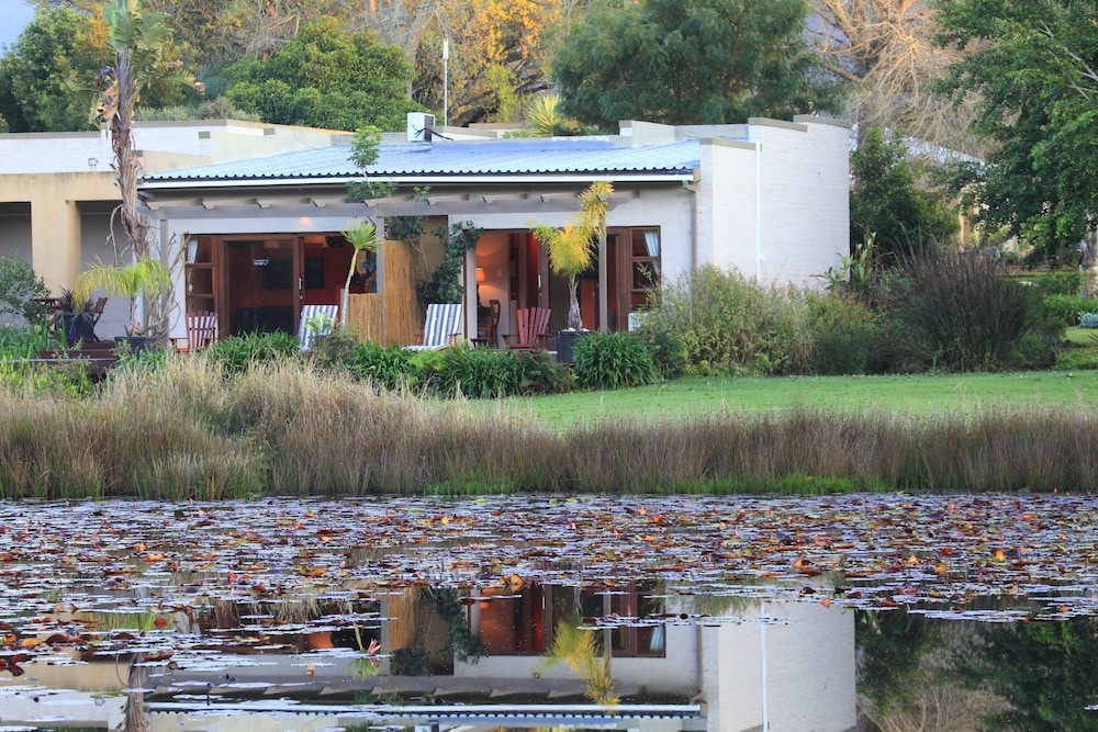 Lily Pond Country Lodge 8/82