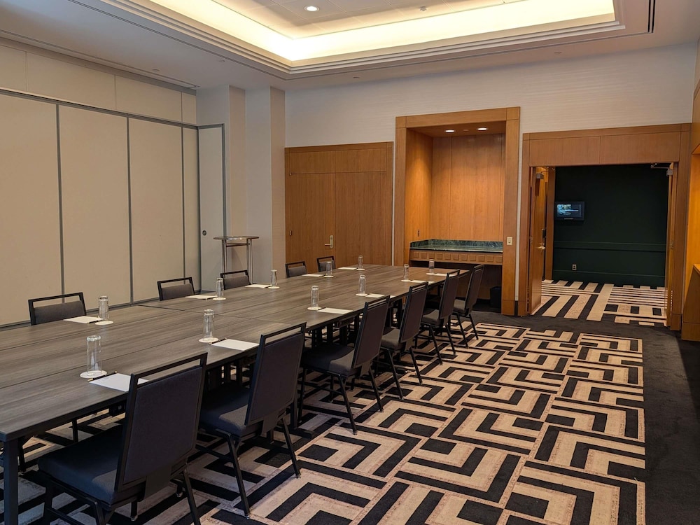Sofitel New York 56/67