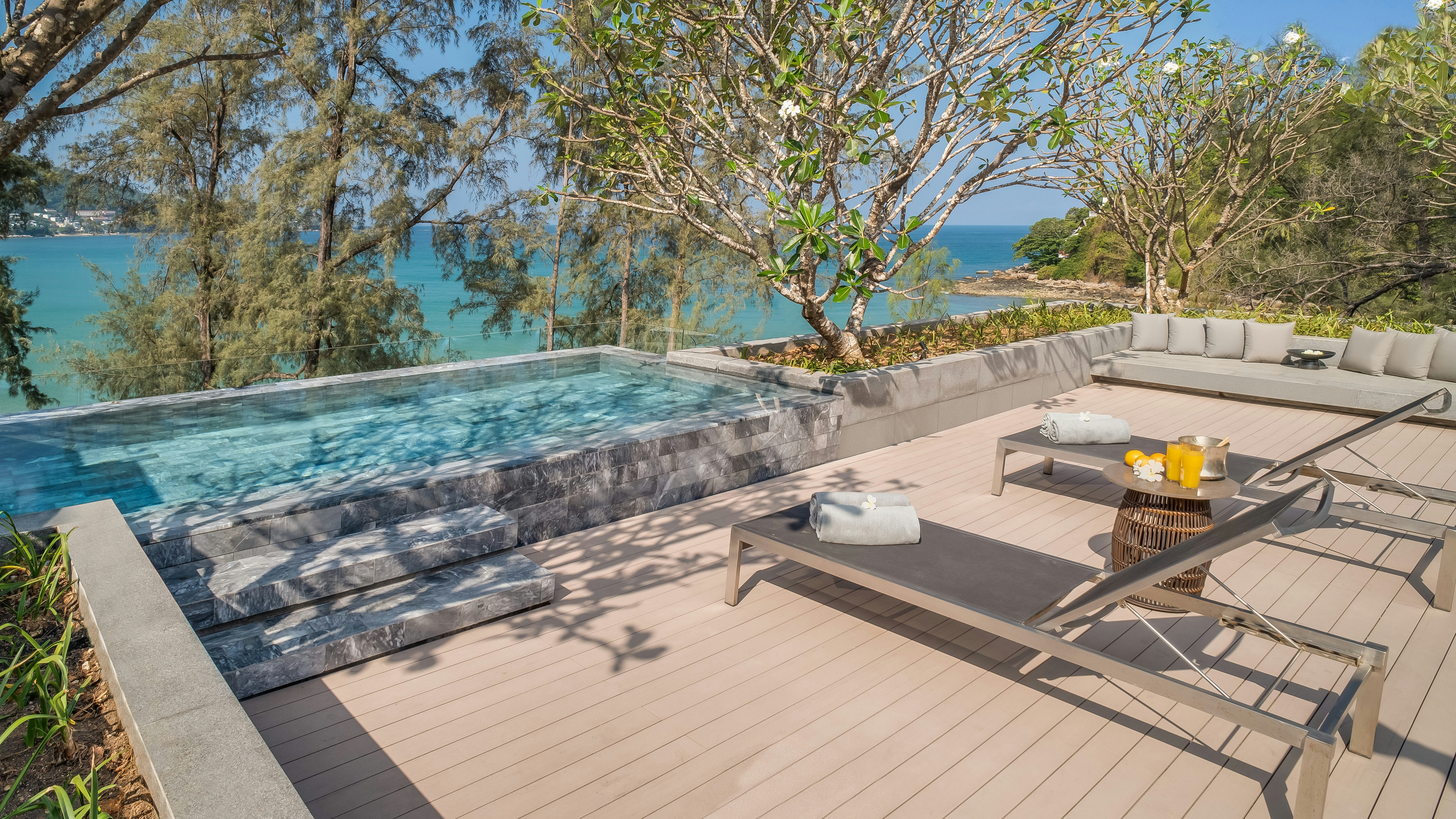 Twinpalms MontAzure Phuket Resort 36/81