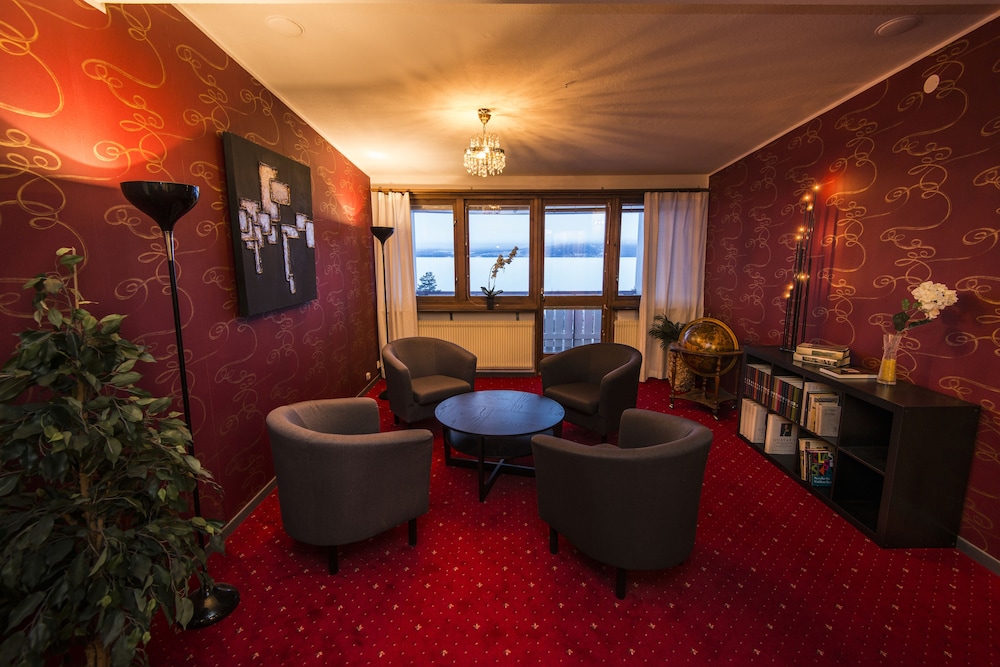 Hotell Wilhelmina 28/47