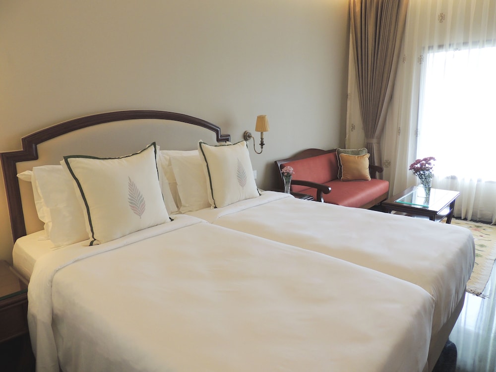 PREMIUM, TWIN BEDS, GARDEN VIEW