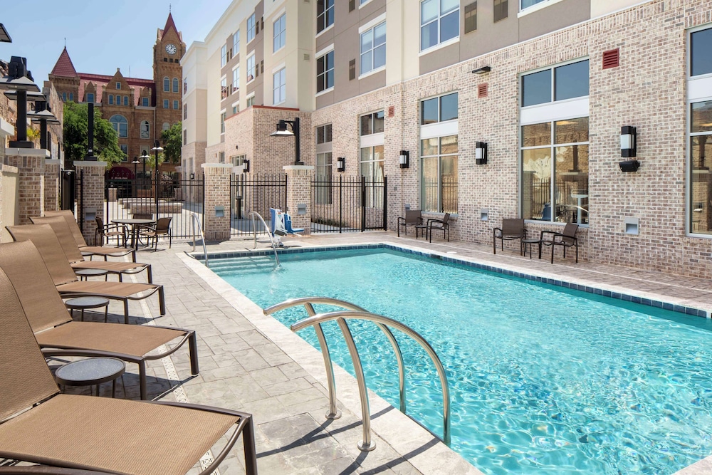 Hyatt Place Sumter/Downtown 48/52