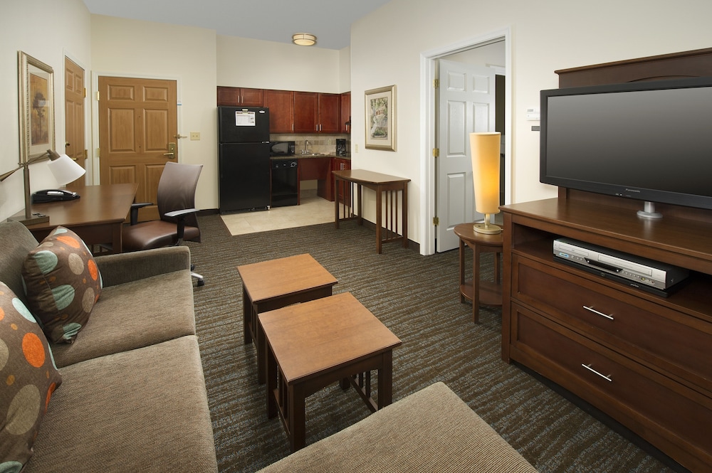 Staybridge Suites Baltimore Bwi Airport 33/54