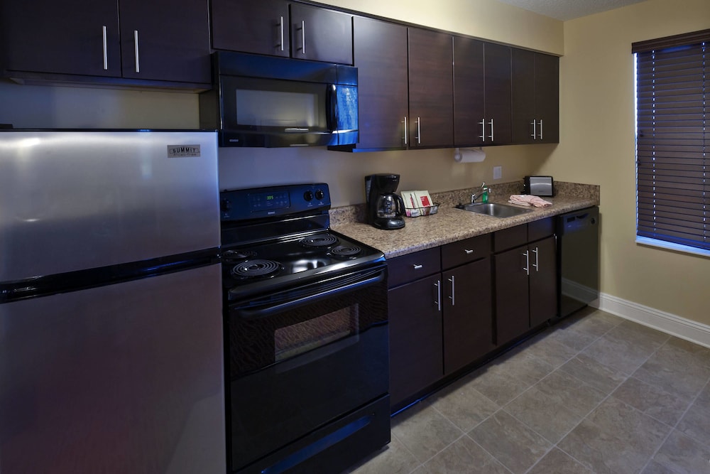 Towneplace Suites By Marriott Pensacola 38/52