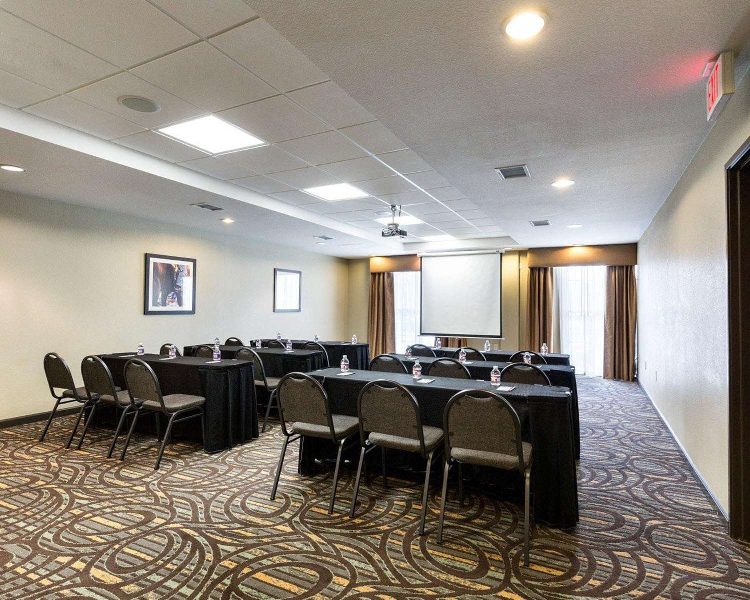 Comfort Suites near Westchase on Beltway 8 38/46