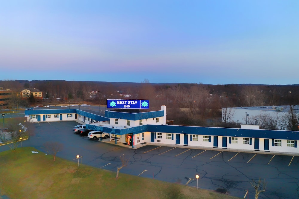 Americas Best Value Inn Manchester Ct 21/24