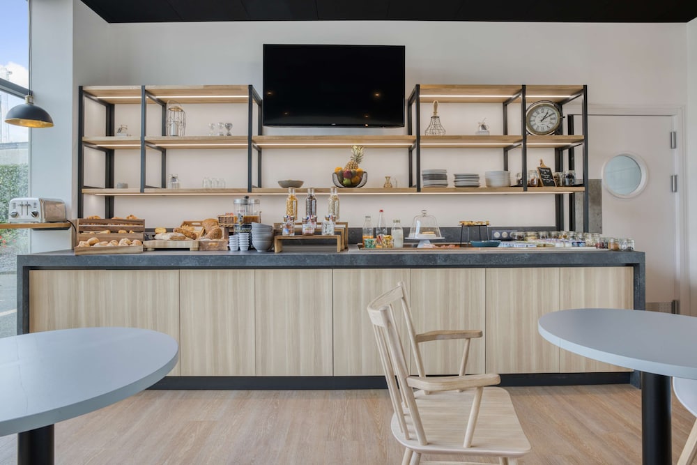restaurant-cafeteria