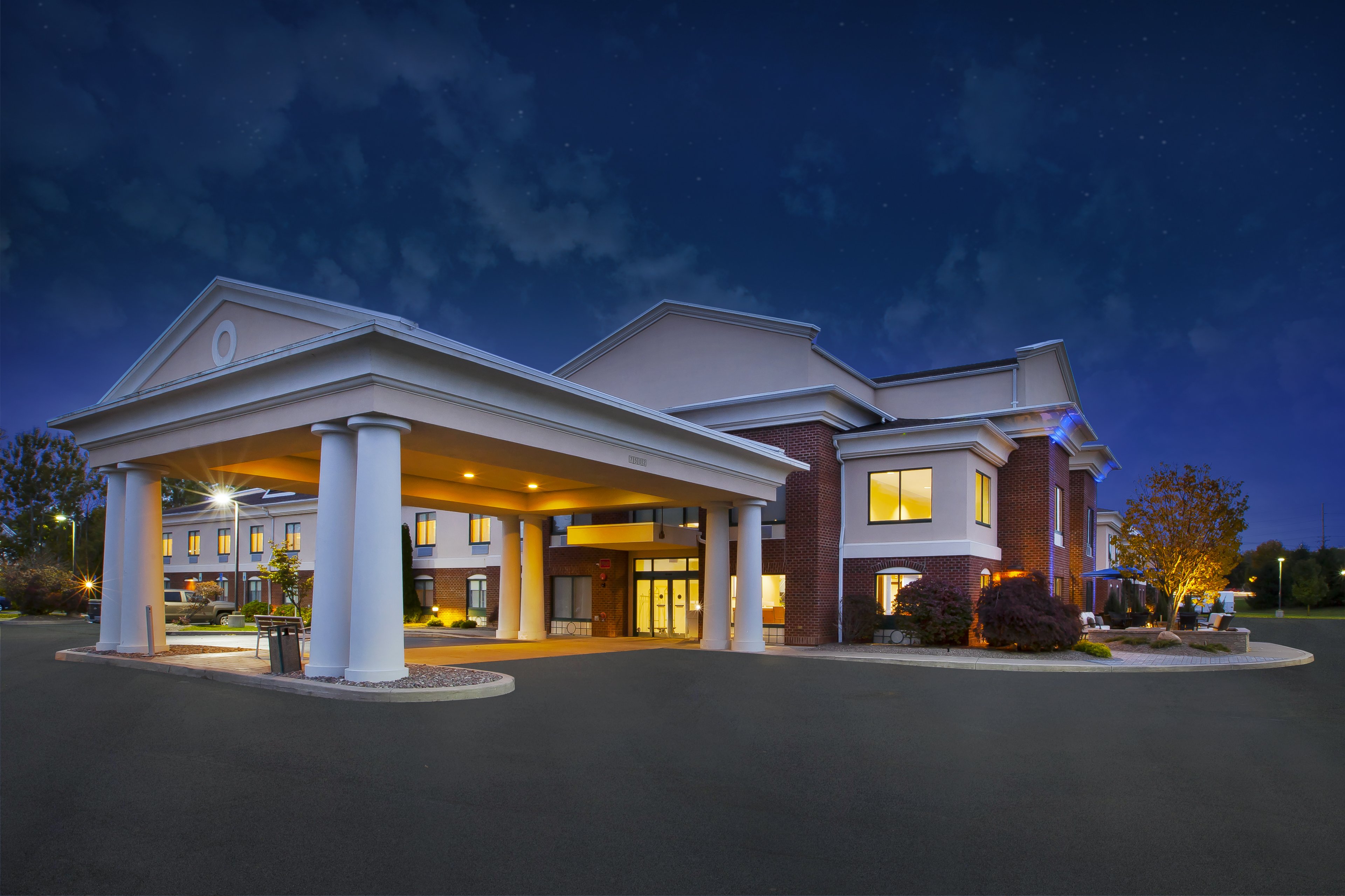 Holiday Inn Express & Suites Rochester-Victor, an IHG Hotel 1/33