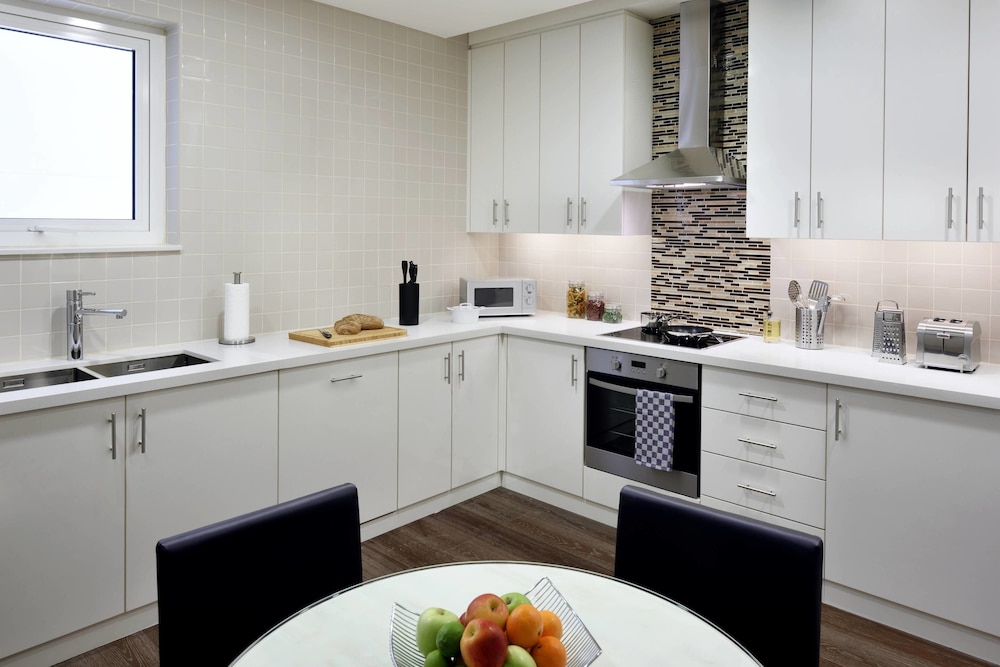 Marriott Executive Apartments Downtown Abu Dhabi 24/25
