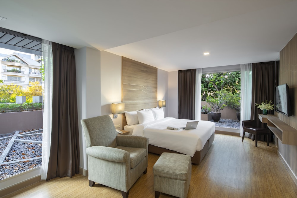 Adelphi Grande Sukhumvit 21/70