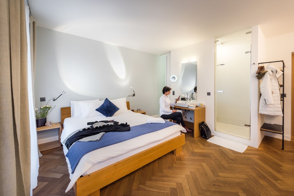 Hotel Ni-Mo 17/40