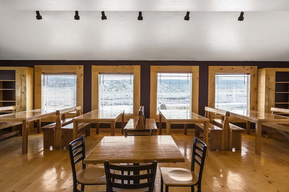 Quality Inn Panguitch near Bryce Canyon 20/25