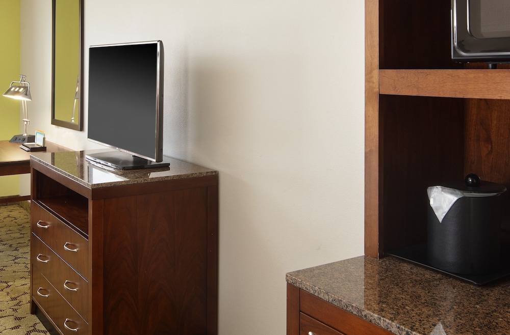 HILTON GARDEN INN BOCA RATON 46/53