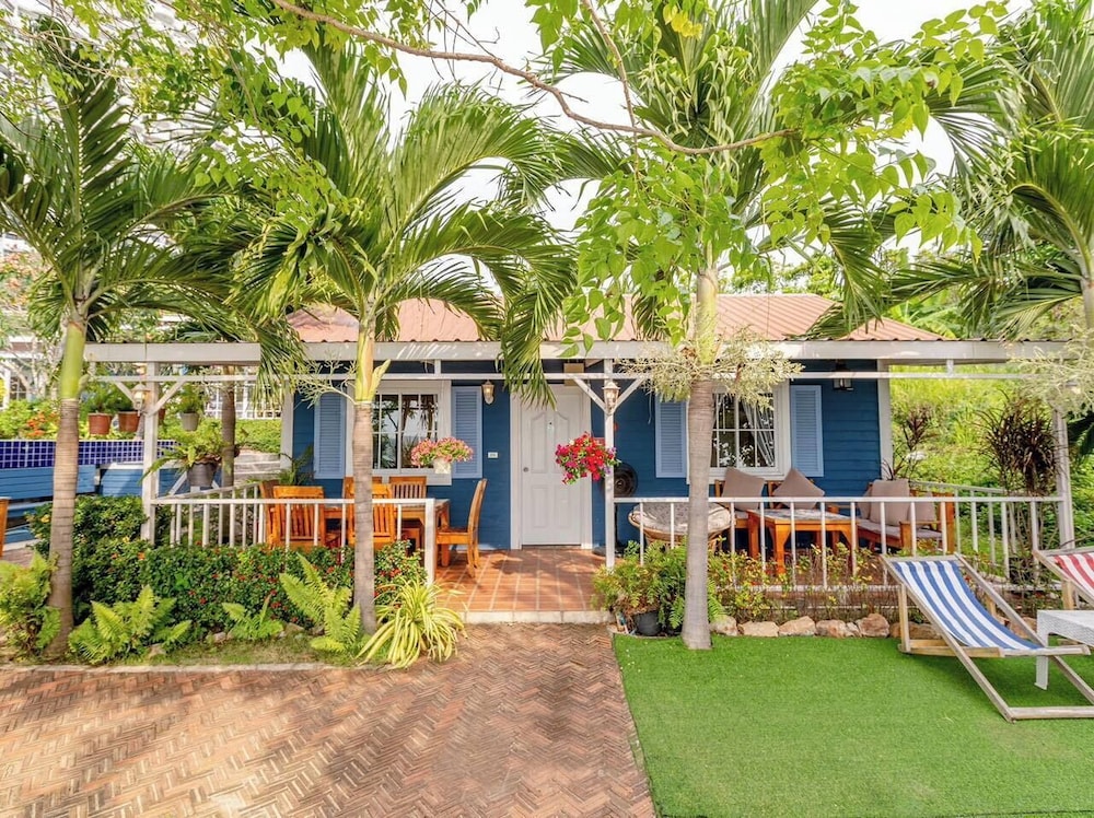 Pattaya Paradise Beach Resort 50/50