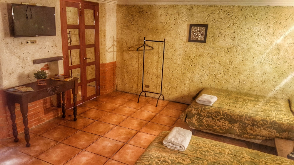 Naif Boutique Hotel & Gallery 45/68