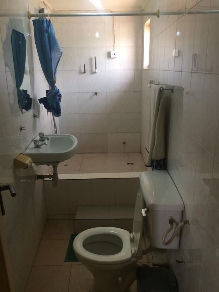 Inn-Syde Guest House 17/18