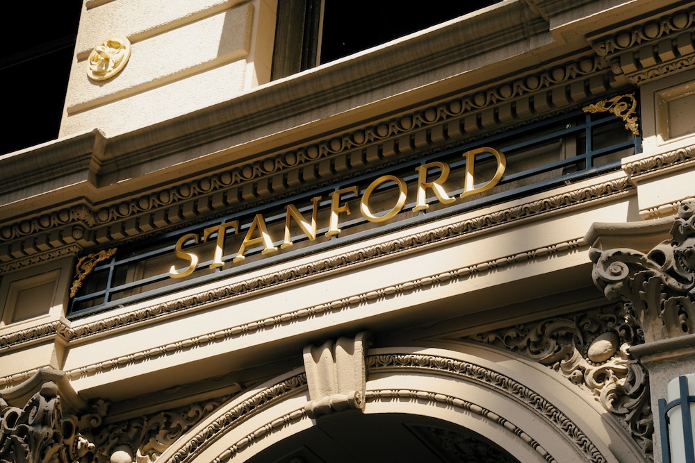 Hotel Stanford New York 4/57