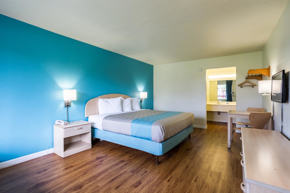 Motel6 Spring Hill, FL - Weeki Wachee 26/64