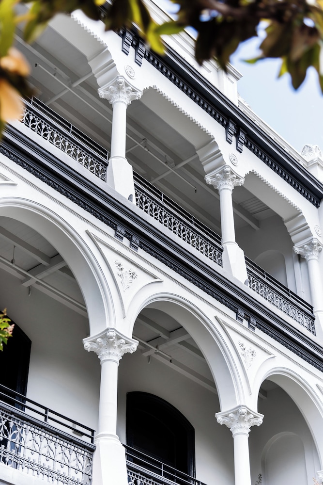 Hotel Challis Potts Point 4/50