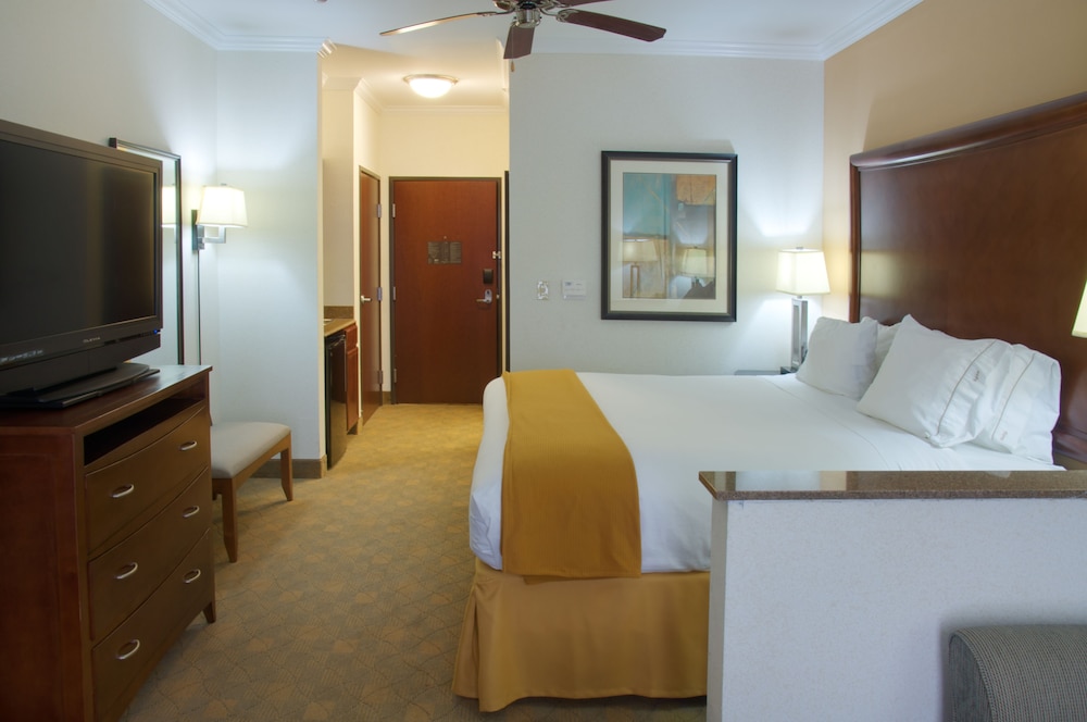 Holiday Inn Express Hotel And Suites Lufkin South 51/68