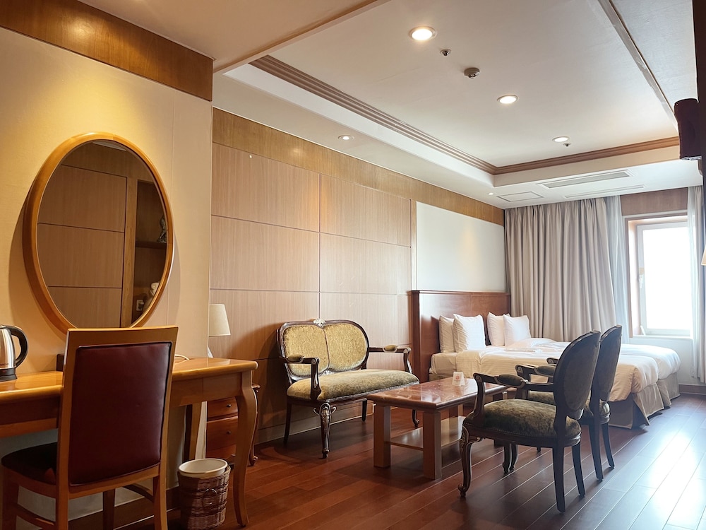 Sejong Hotel 58/78