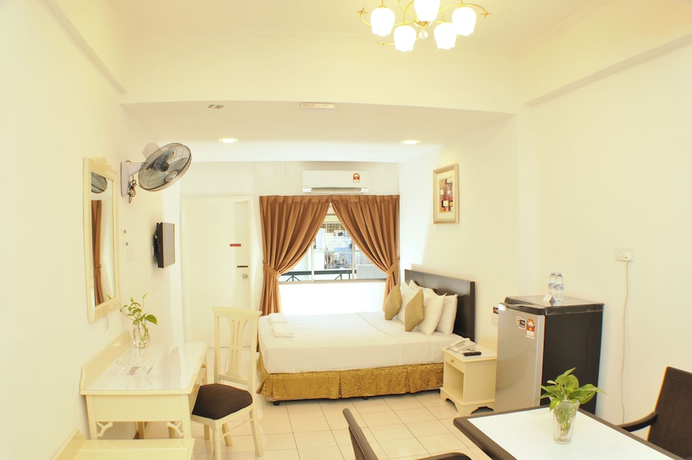 Promenade Service Apartments 40/72