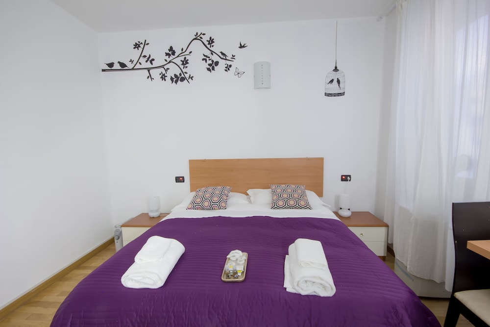 ECONOMY, DOUBLE BED