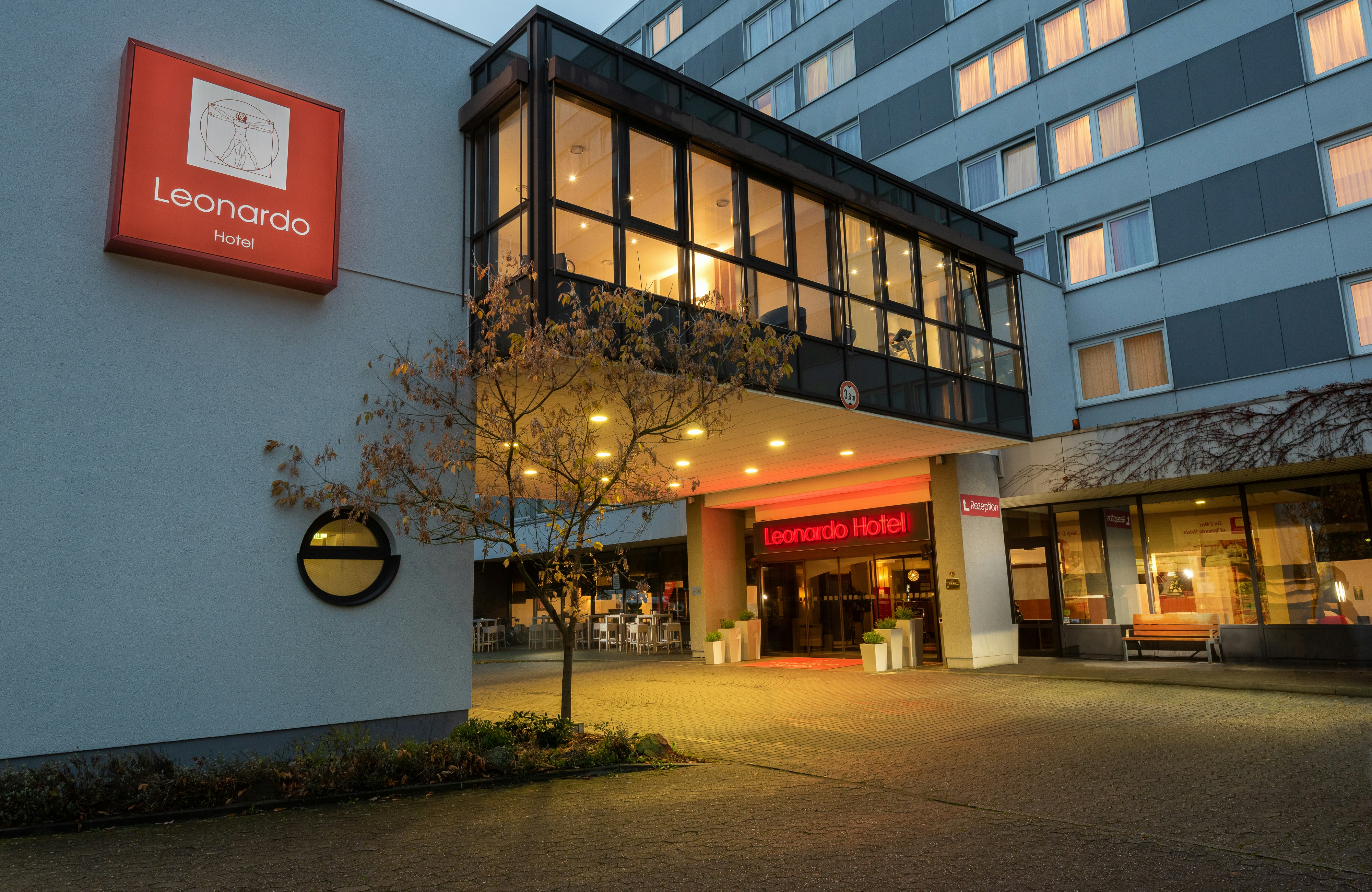 Leonardo Hotel Frankfurt City South 81/84
