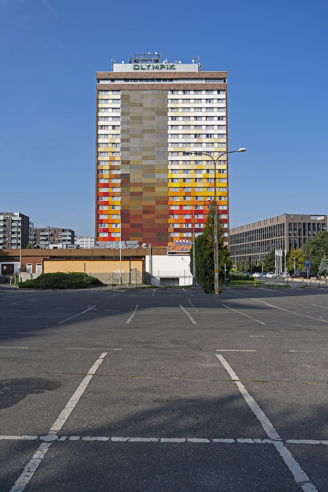 Olympik Hotel 61/68