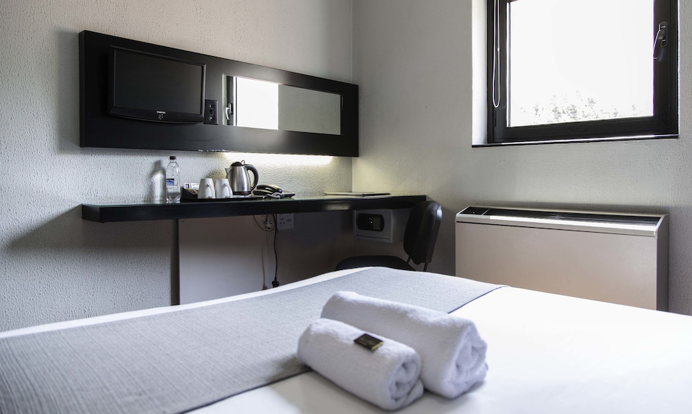 Morning Star Express Hotel 10/24