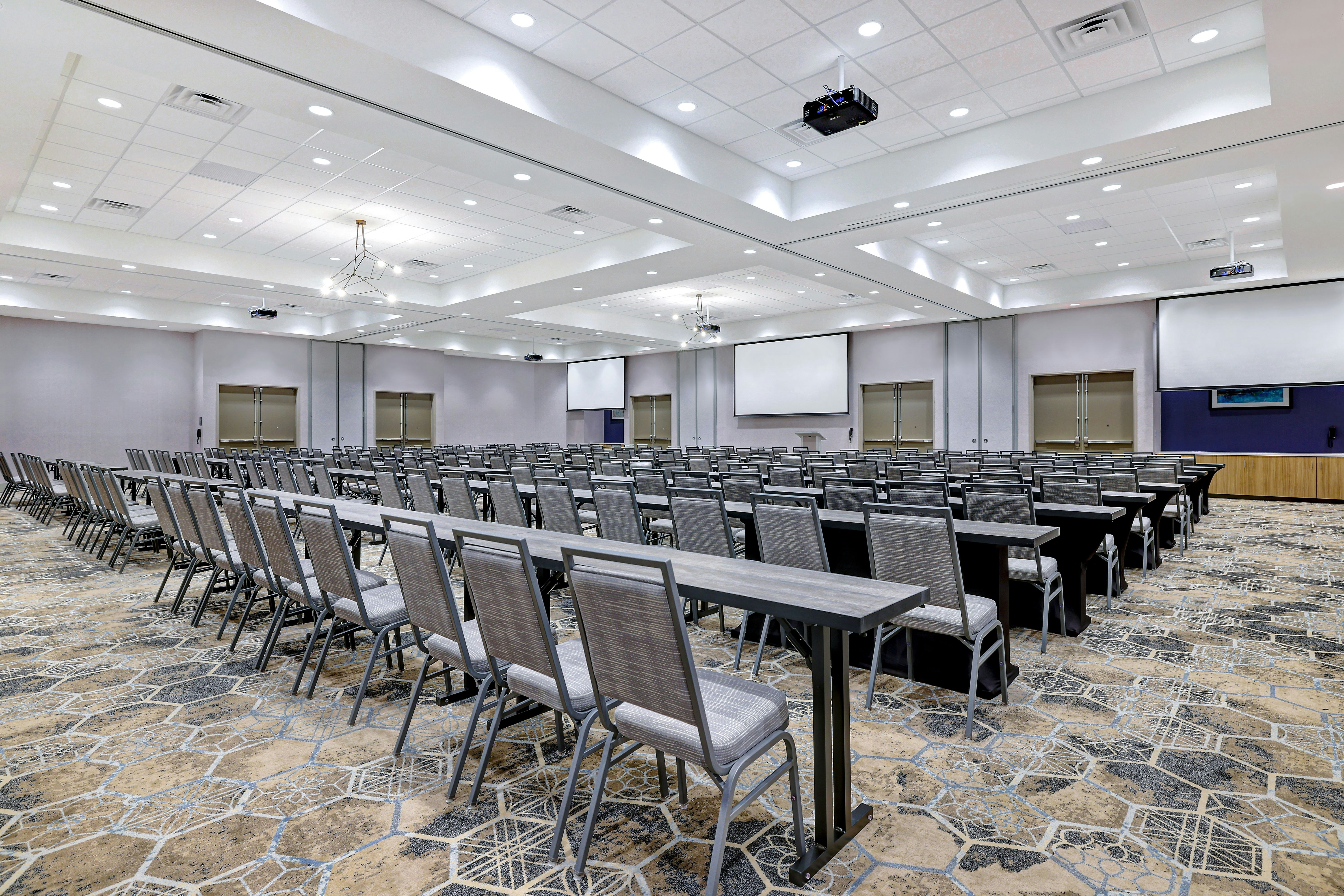 Hilton Garden Inn Cedar Rapids 17/28