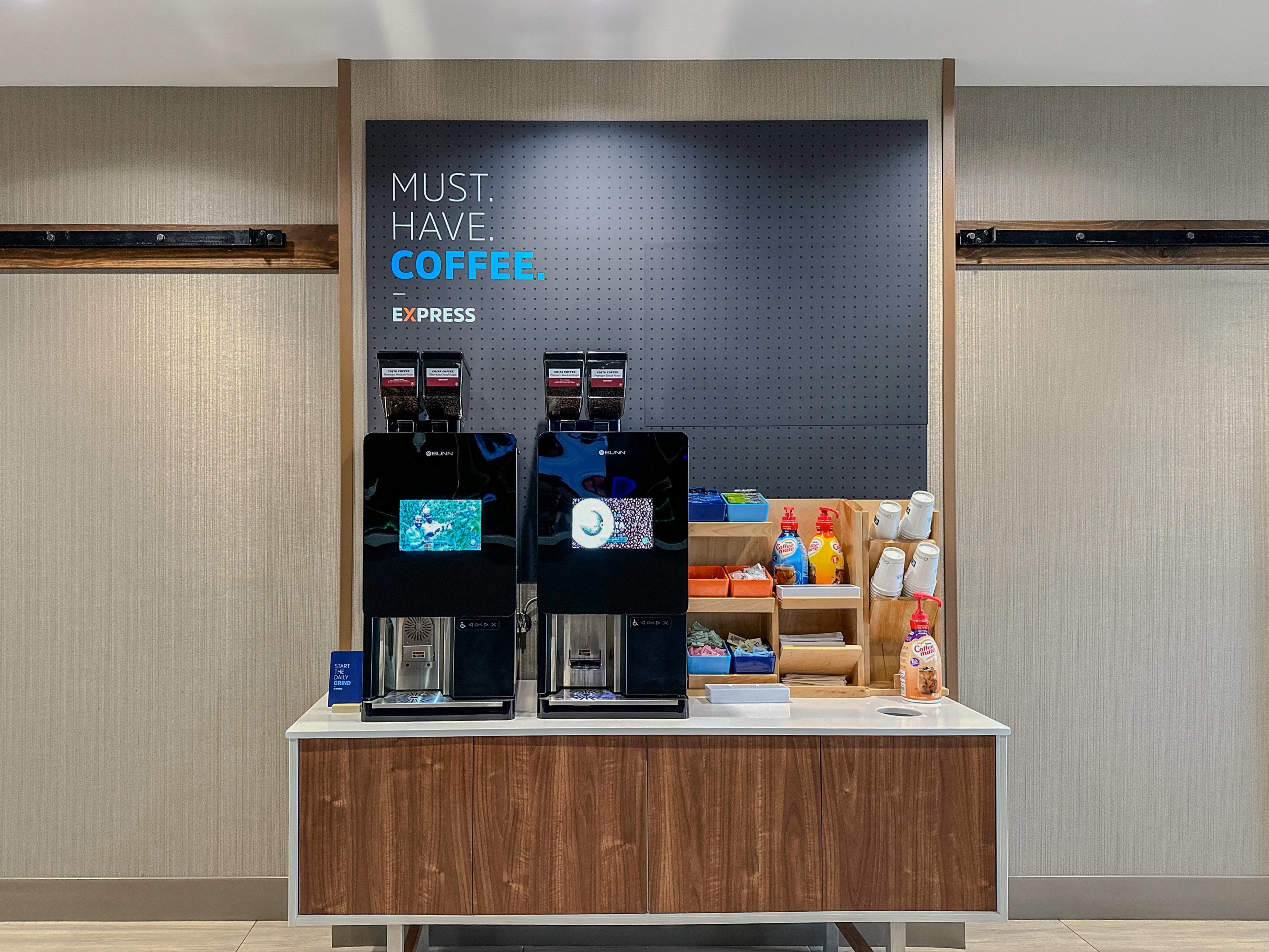Holiday Inn Express Suites Charlotte Southeast Matthews 7/48
