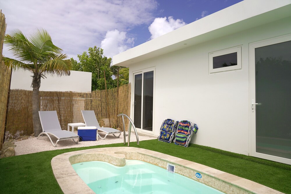 Boca Catalina Modern Villa 41/50