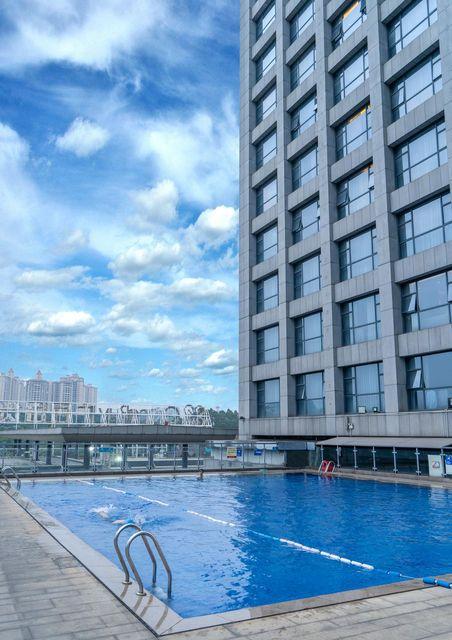 Easco Hotel 49/50