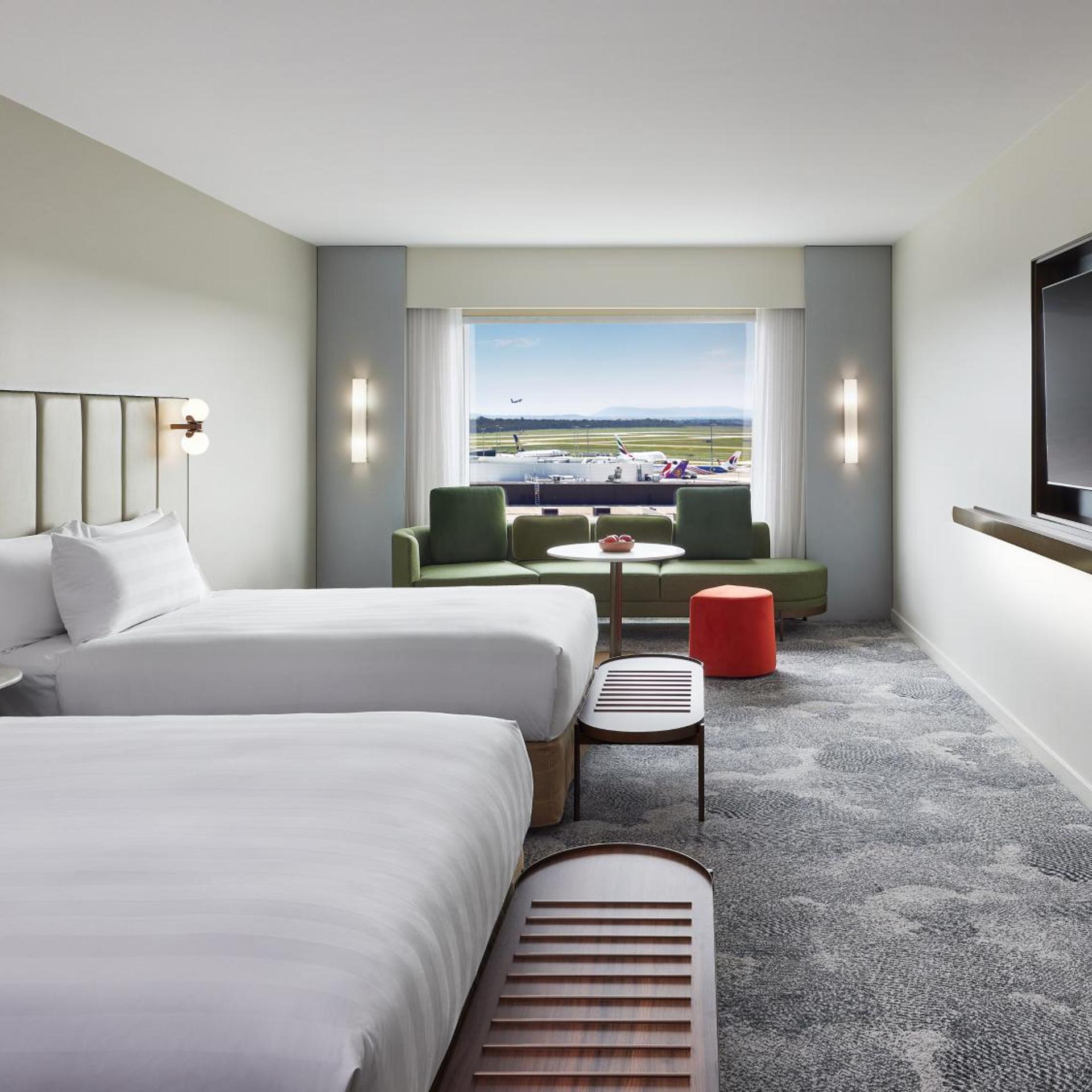 Deluxe, Twin Beds, with View