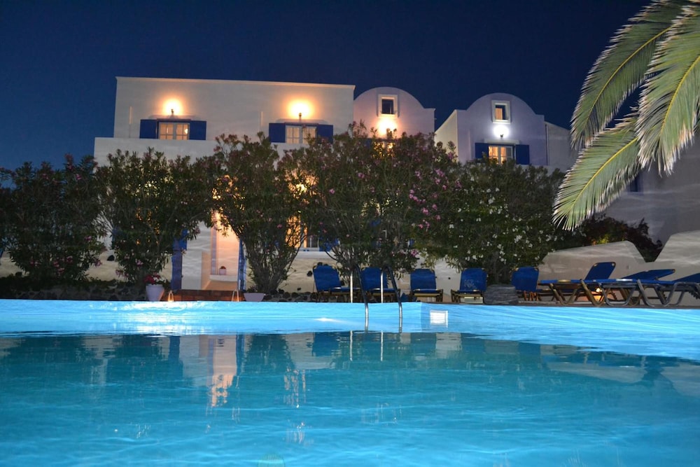 Melina Hotel 38/43