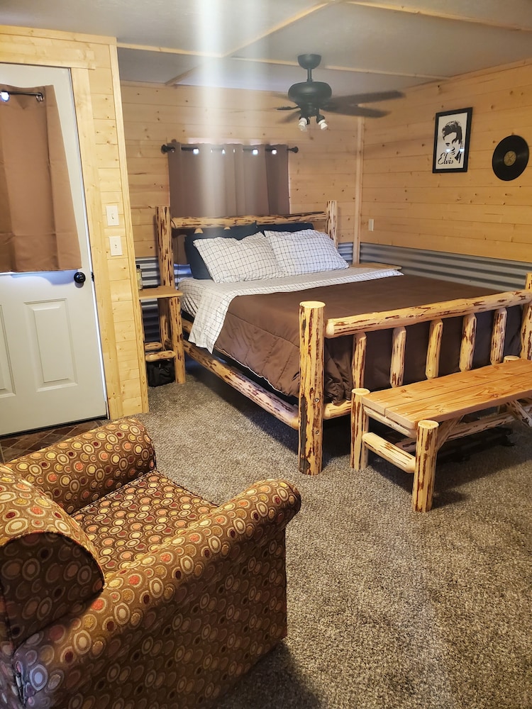 Glacier Acres Guest Ranch 13/63