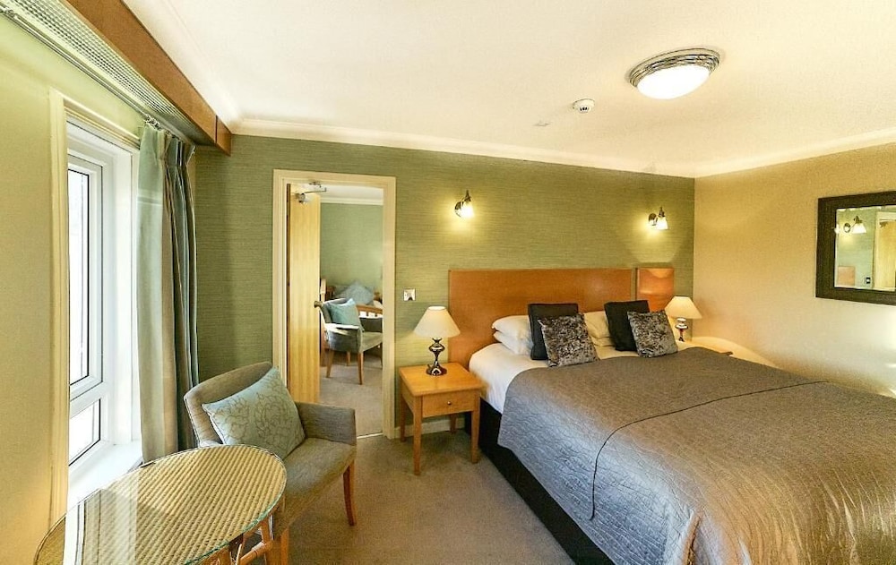 Stradey Park Hotel 10/50