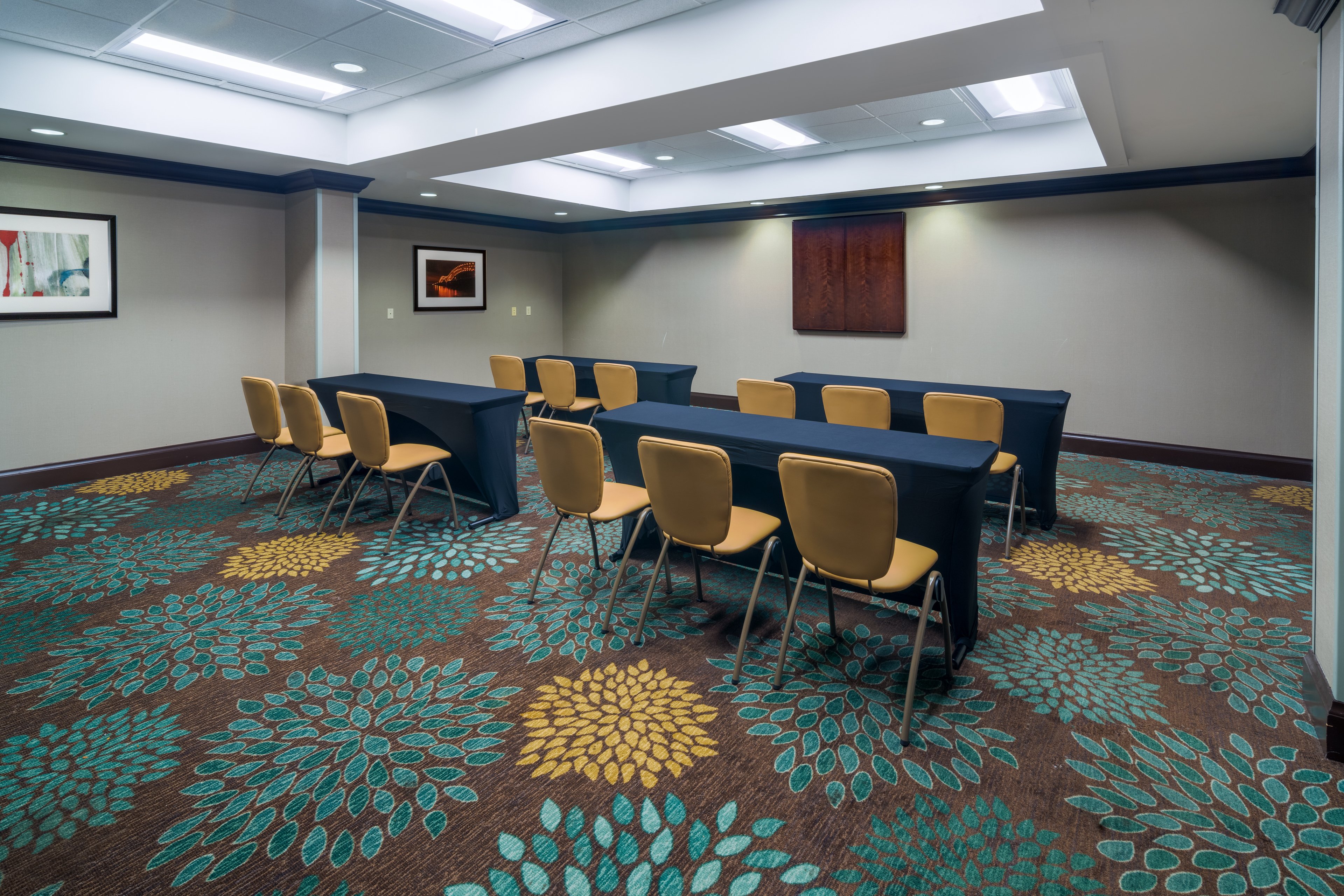 Staybridge Suites Memphis-Poplar Ave East 64/73