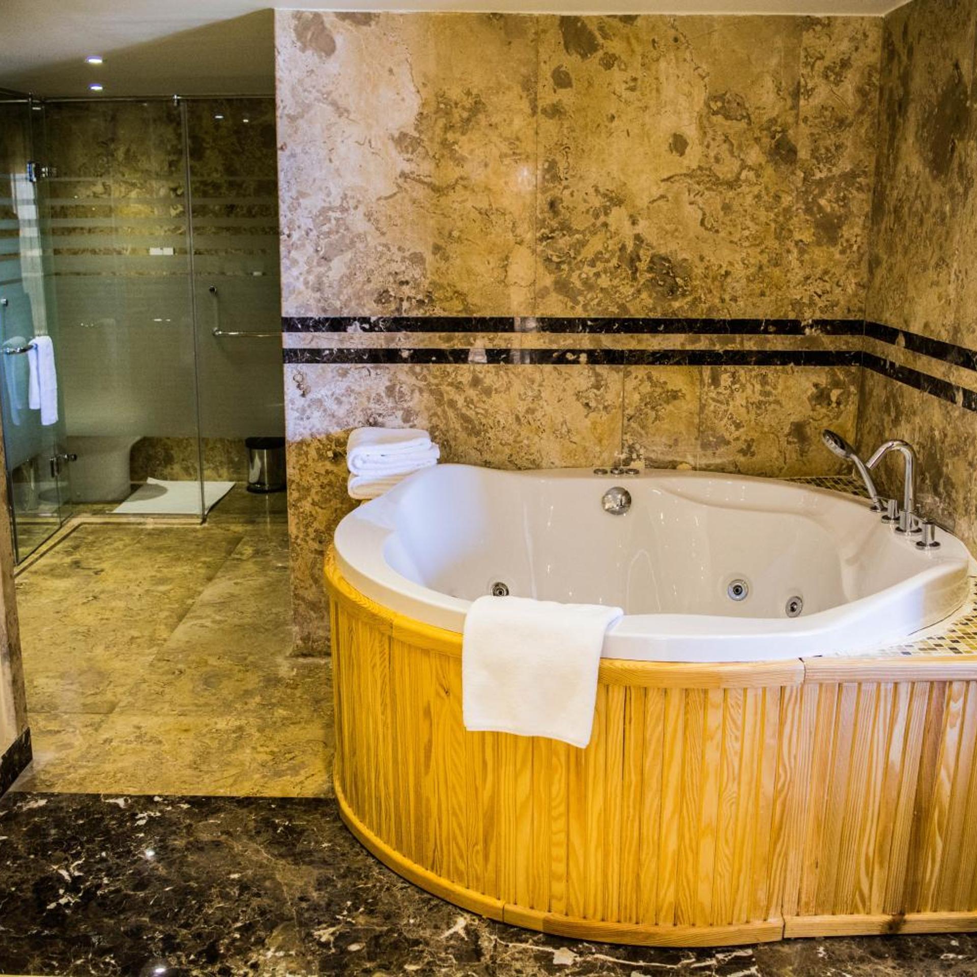 جناح مع أريكة، TOLIP TABA RESORT AND SPA 6/8