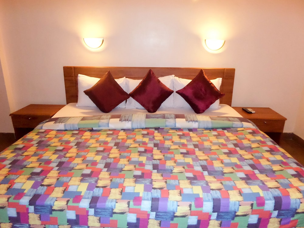 Le Real Hotel 12/56