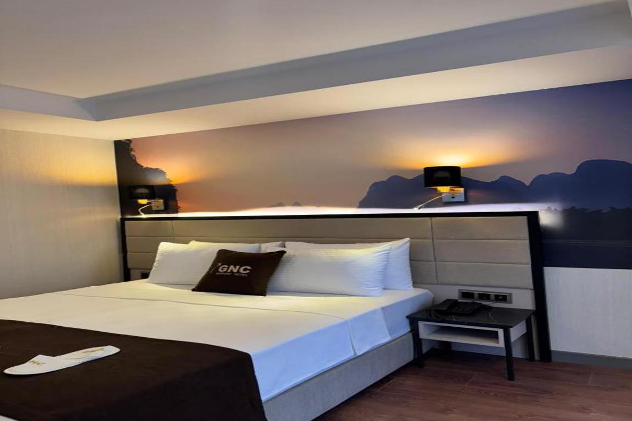 GNC Airport Hotel 8/19