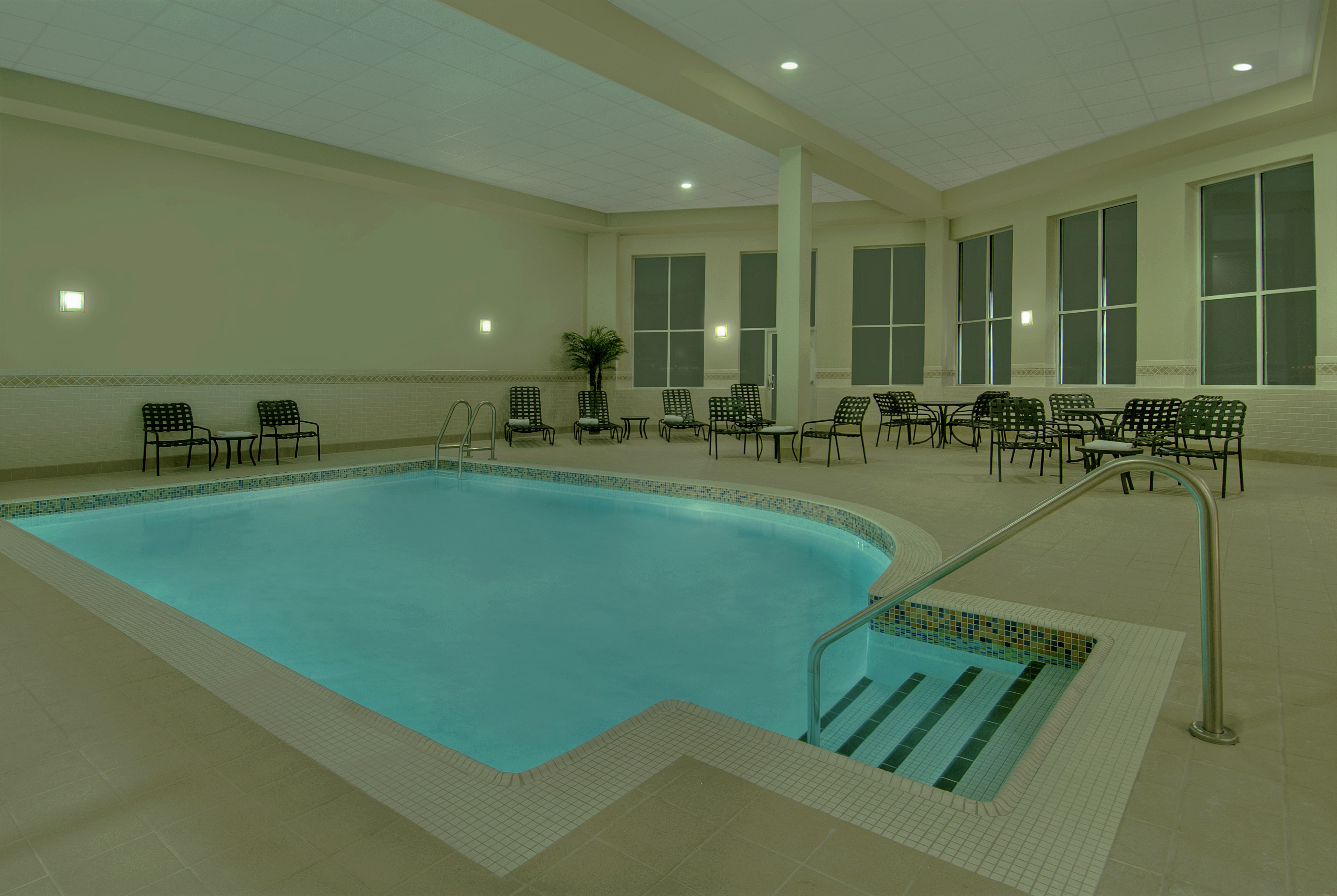 Hilton Garden Inn Ottawa Airport 32/86