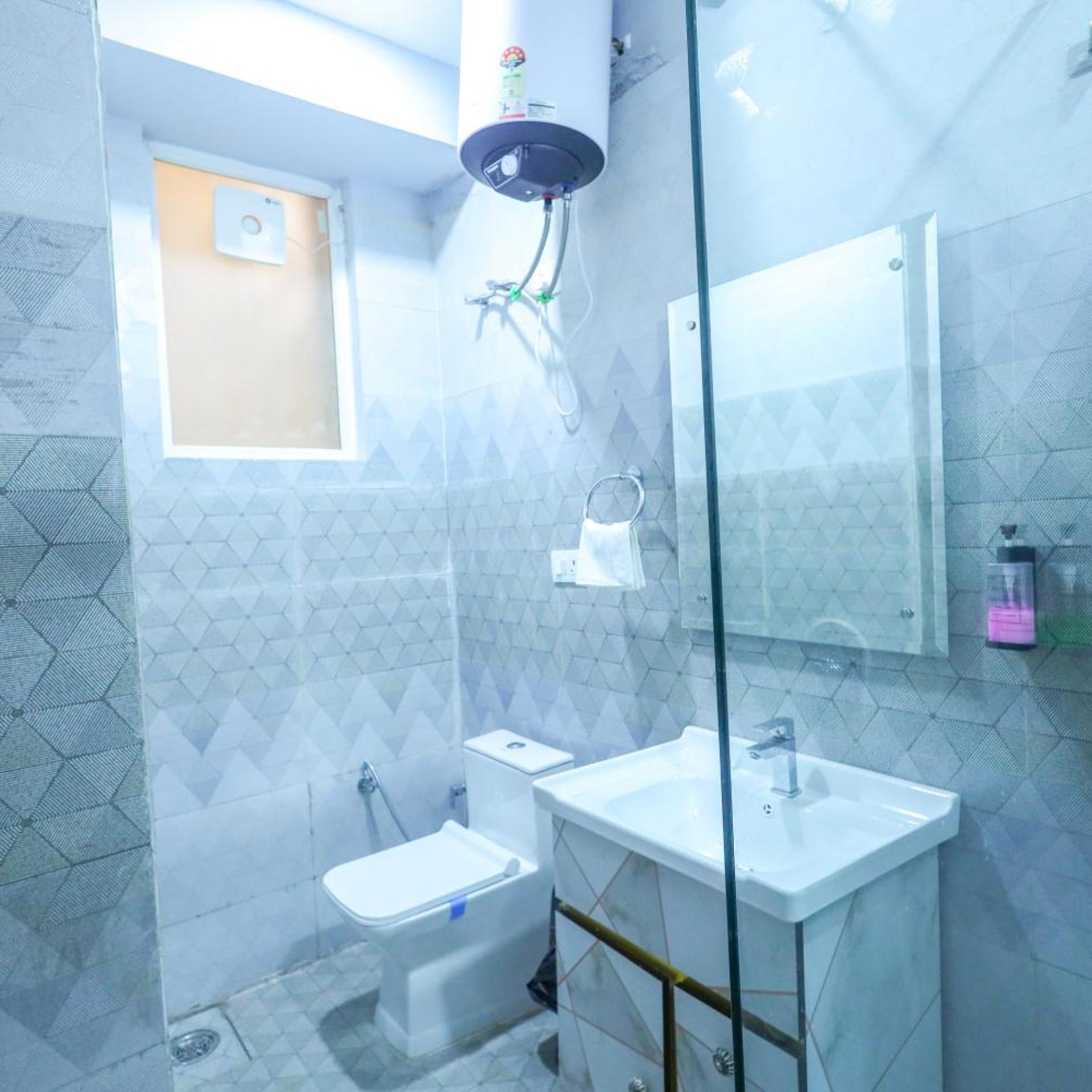 Clay Inn Hotel Gurugram 46/50