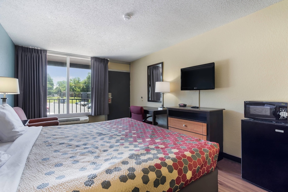 Econo Lodge Gallatin - Metro Nashville 18/43