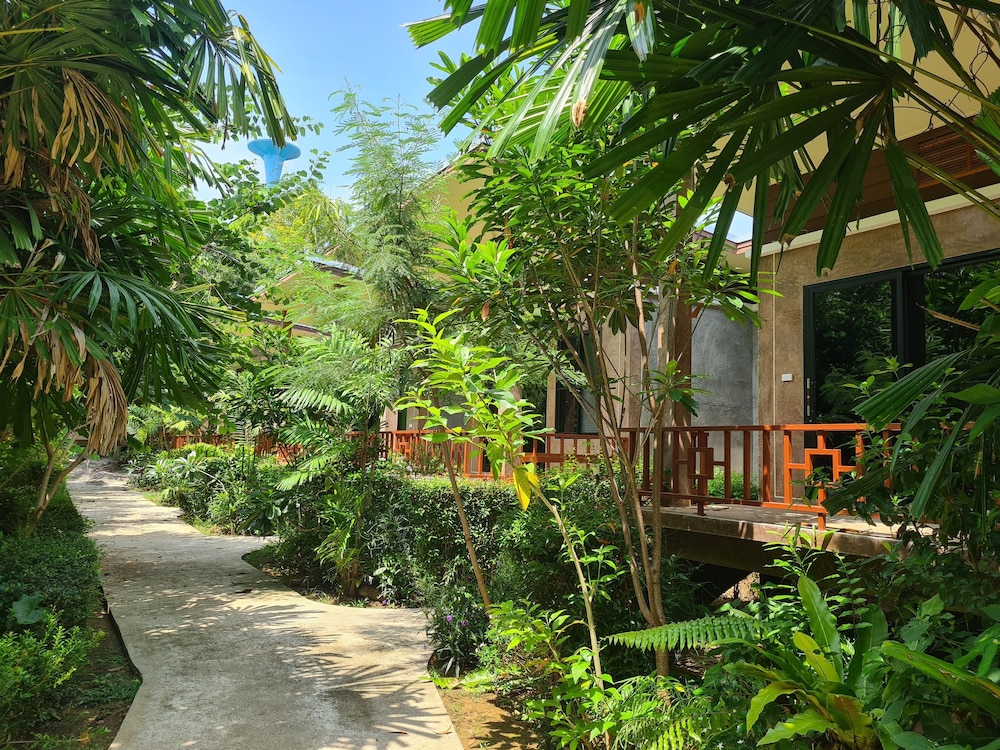 LANTA PEARL BEACH RESORT 73/78