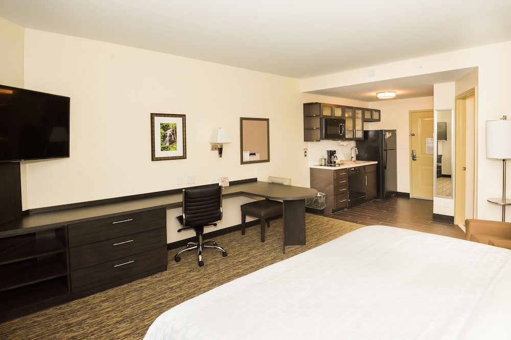 CANDLEWOOD SUITES FT WALTON BCH - HURLBURT AREA 15/39