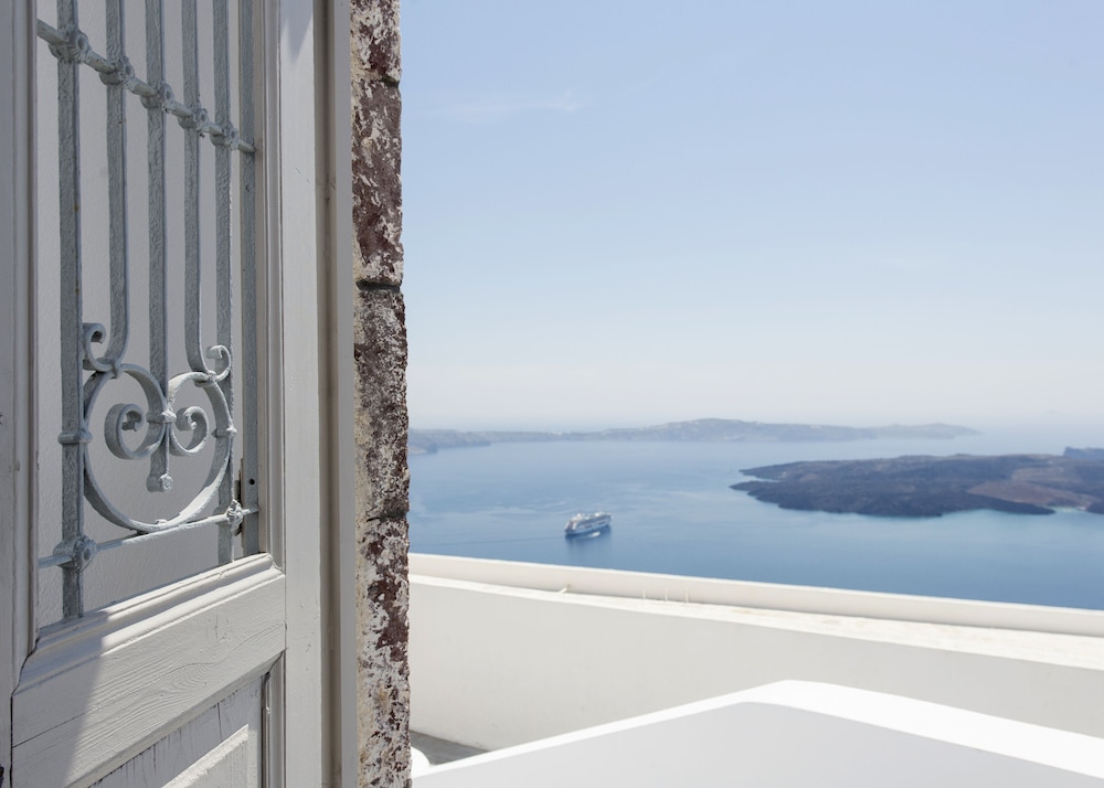 Senses Suites 41/50