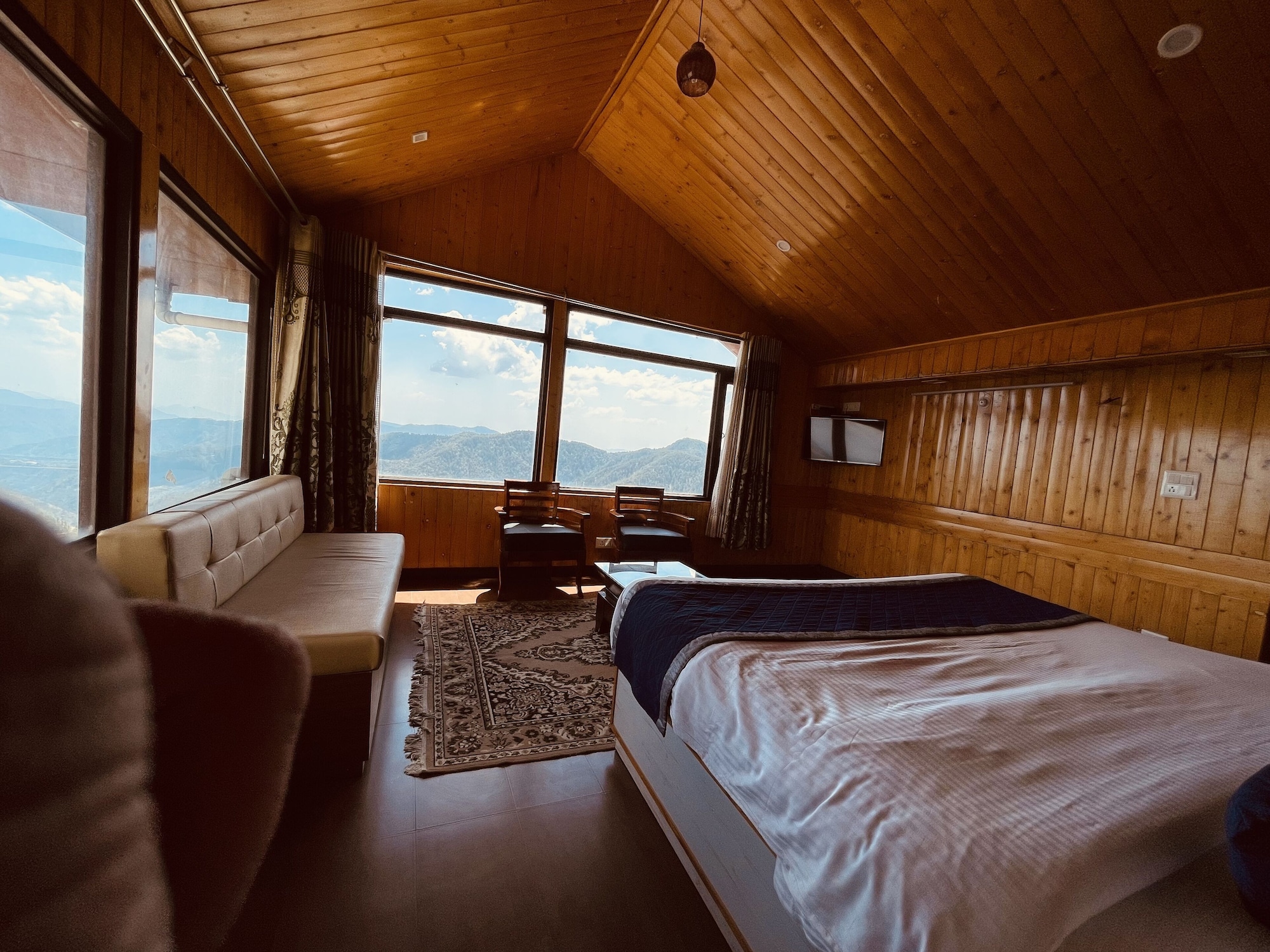 PANORAMIC, TWIN BEDS